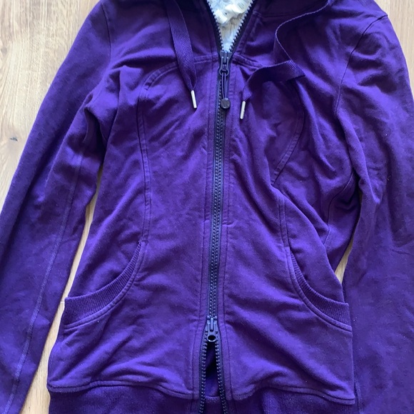 Lululemon zip up - Picture 3 of 7
